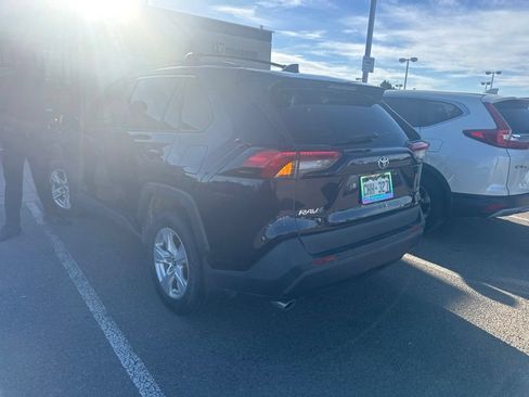 Used 2019 Toyota RAV4 XLE w/ Convenience Package AWD/4WD image 3