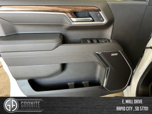 New 2026 GMC Sierra 1500 Elevation w/ Elevation Premium Package AWD/4WD image 10
