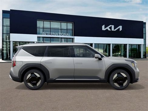 New 2026 Kia EV9 Wind image 7