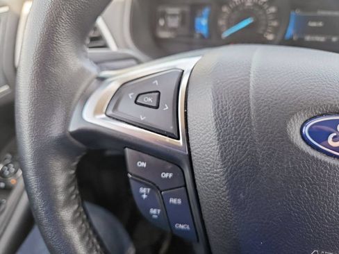 Used 2024 Ford Edge SEL AWD/4WD image 18