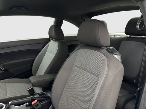 Used 2018 Volkswagen Beetle 2.0T S FWD image 15