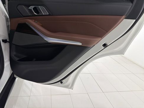 Used 2026 BMW X5 xDrive40i w/ Premium Package image 21