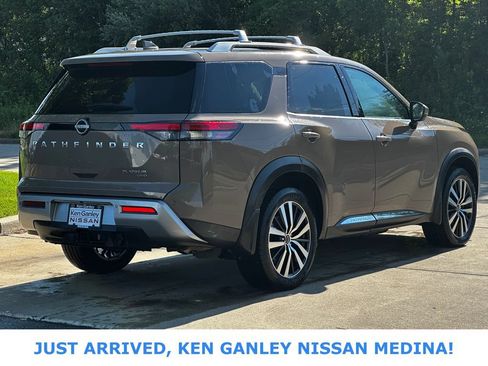 Certified 2024 Nissan Pathfinder Platinum w/ Cargo Package AWD/4WD image 3