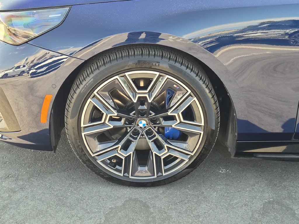 Certified 2026 BMW i5 M60 w/ M Sport Package RWD image 30