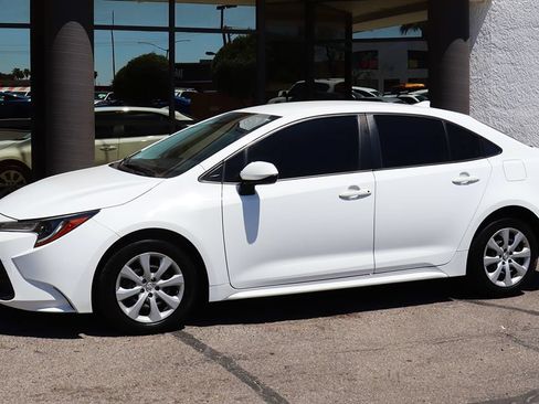 Used 2023 Toyota Corolla LE w/ Carpet Mat Package (TMS) FWD image 7