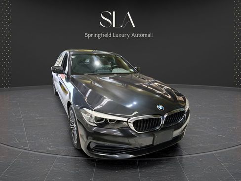 Used 2019 BMW 530i xDrive AWD/4WD image 1