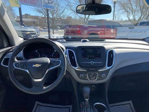 Used 2023 Chevrolet Equinox LS w/ LS Convenience Package image 11