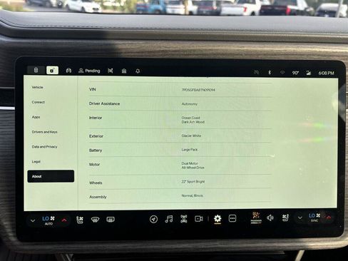 Used 2026 Rivian R1S Adventure AWD/4WD image 31