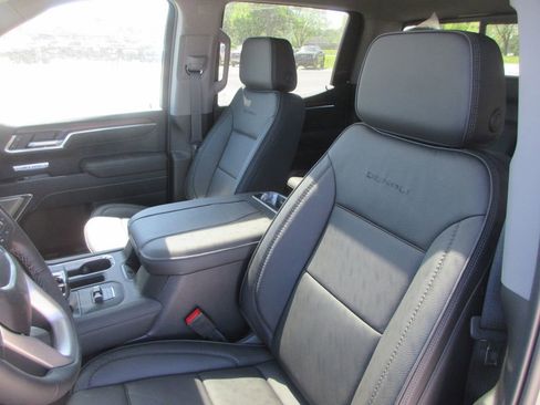 New 2026 GMC Sierra 1500 Denali AWD/4WD image 12