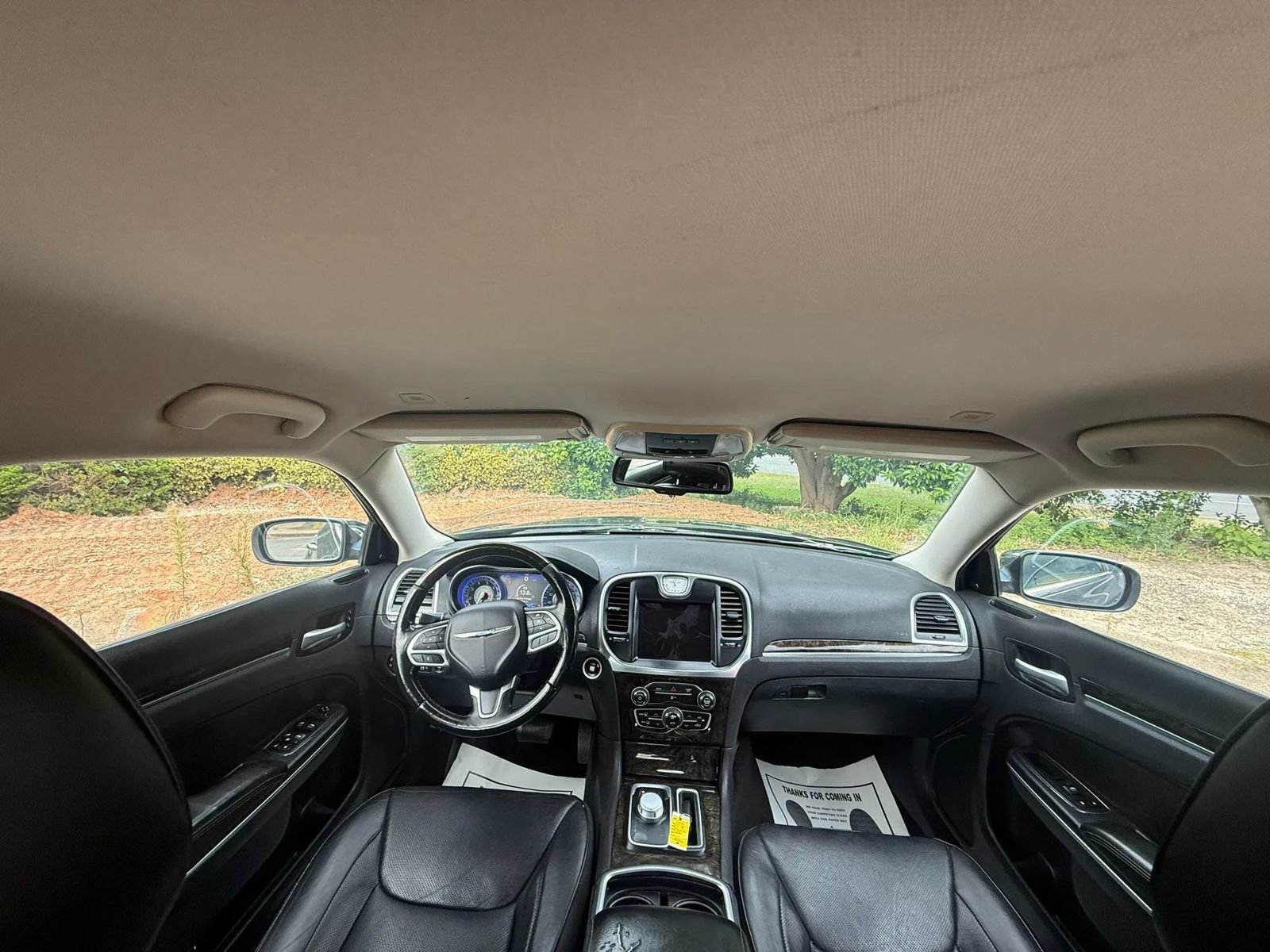 Used 2018 Chrysler 300 Limited AWD/4WD image 10