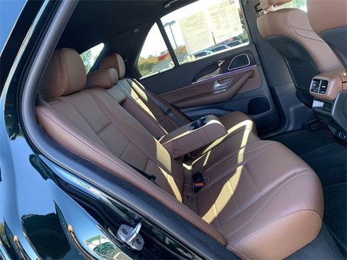 Used 2025 Mercedes-Benz GLE 450 4MATIC image 12