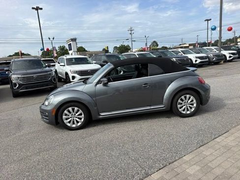 Used 2018 Volkswagen Beetle 2.0T S FWD image 41