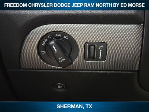 Used 2018 Dodge Durango GT w/ Premium Group RWD image 16