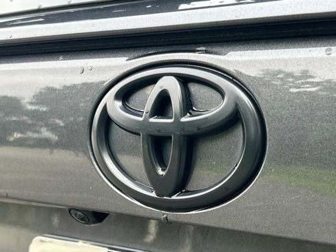 Used 2021 Toyota RAV4 XLE AWD/4WD image 15