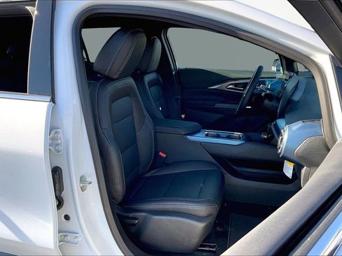 New 2026 Chevrolet Equinox EV LT w/ LPO, All-Weather Mat Package AWD/4WD image 13