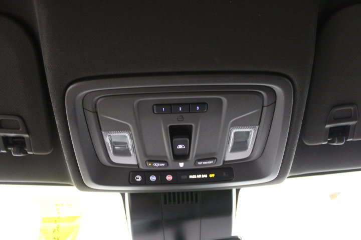 Used 2024 GMC Sierra 1500 Denali w/ Technology Package AWD/4WD image 45