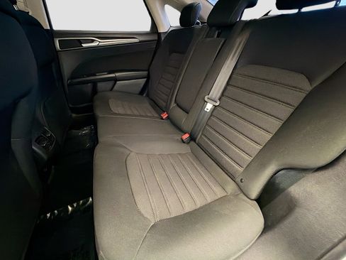 Used 2020 Ford Fusion SE image 13