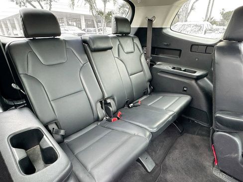 Used 2025 Kia Telluride S image 29
