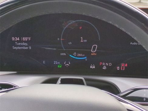 New 2026 Cadillac Vistiq Luxury image 11