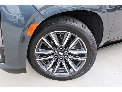 Used 2021 Cadillac Escalade Sport Platinum AWD/4WD image 33
