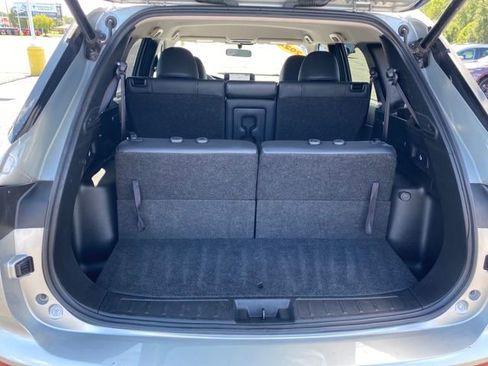 Used 2024 Mitsubishi Outlander SE Black Edition image 21