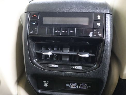 Used 2021 Jeep Grand Cherokee L Limited image 19