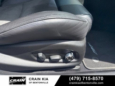 Used 2019 Cadillac CTS V w/ Carbon Fiber Package RWD image 14