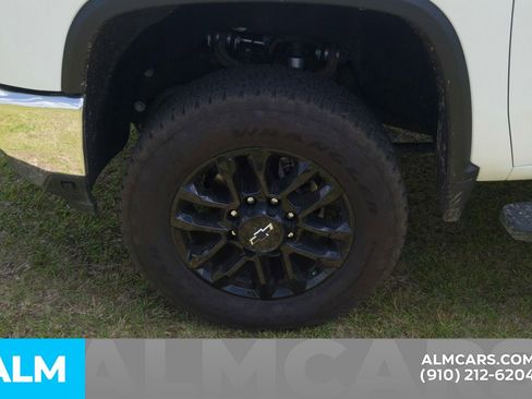 Used 2024 Chevrolet Silverado 2500 LTZ w/ LTZ Plus Package AWD/4WD image 15