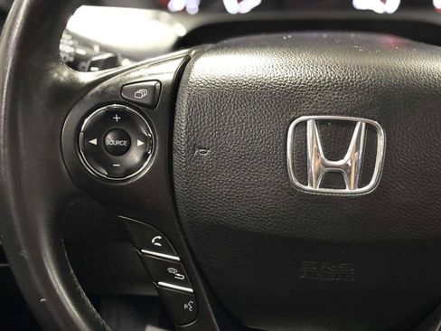 Used 2015 Honda Accord Sport image 31