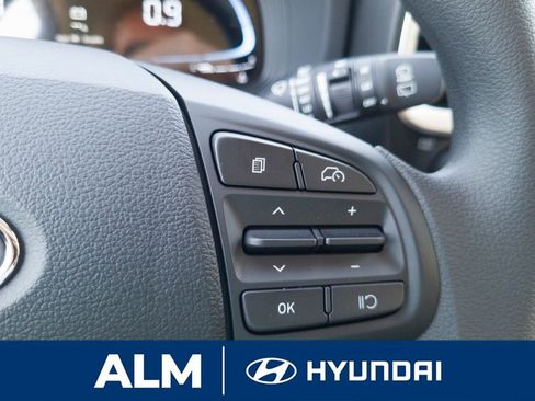 New 2026 Hyundai Venue SE image 24