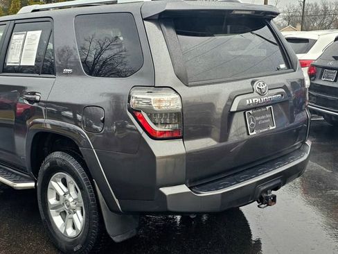 Used 2018 Toyota 4Runner SR5 Premium image 13