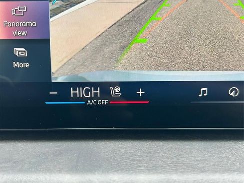 New 2025 BMW X7 xDrive40i image 14