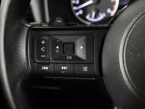 Used 2021 Nissan Rogue SV image 26