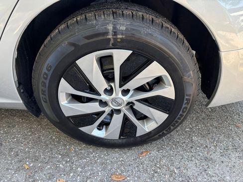 Used 2024 Nissan Altima 2.5 S FWD image 29