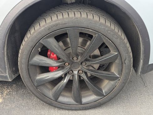 Used 2016 Tesla Model X P90D image 6