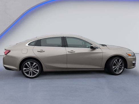 Used 2024 Chevrolet Malibu LT FWD image 3