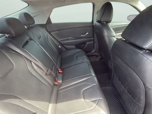 Used 2023 Hyundai Elantra Limited w/ Winter Weather Package FWD image 15