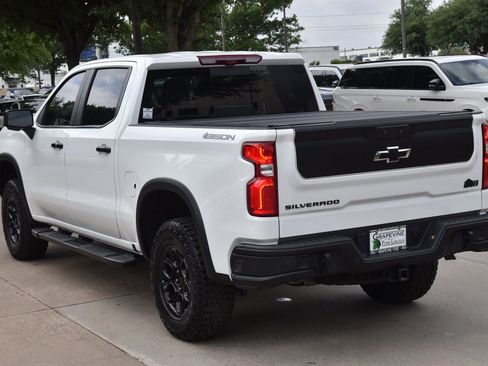 Used 2024 Chevrolet Silverado 1500 ZR2 w/ ZR2 Bison Edition AWD/4WD image 10