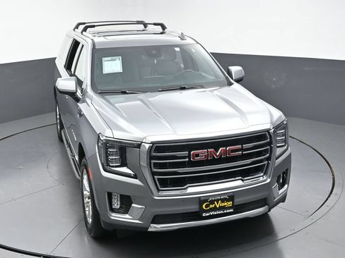 Used 2023 GMC Yukon XL SLT AWD/4WD image 5