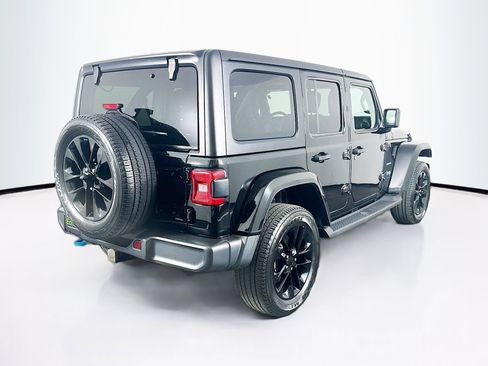 Used 2023 Jeep Wrangler Sahara w/ Cold Weather Group image 9