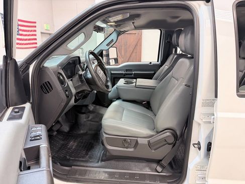 Used 2012 Ford F550 4x4 Crew Cab Super Duty w/ Payload Upgrade Pkg image 21