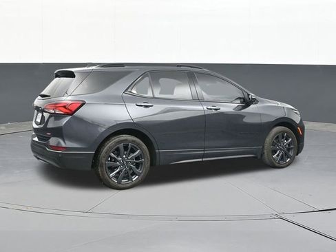 Used 2022 Chevrolet Equinox RS w/ Infotainment Package image 15