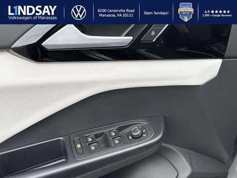 Used 2025 Volkswagen Taos S image 18