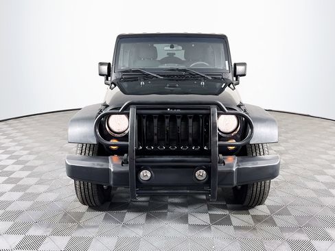 Used 2017 Jeep Wrangler Unlimited Sport image 2