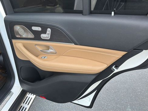 Used 2024 Mercedes-Benz GLE 350 4MATIC image 16
