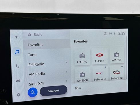 Used 2025 Toyota Corolla LE image 21