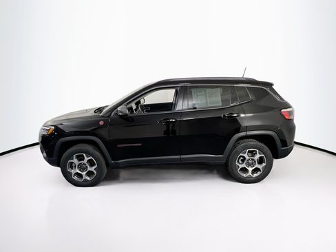 Used 2022 Jeep Compass Trailhawk w/ Trailhawk Convenience Group AWD/4WD image 8
