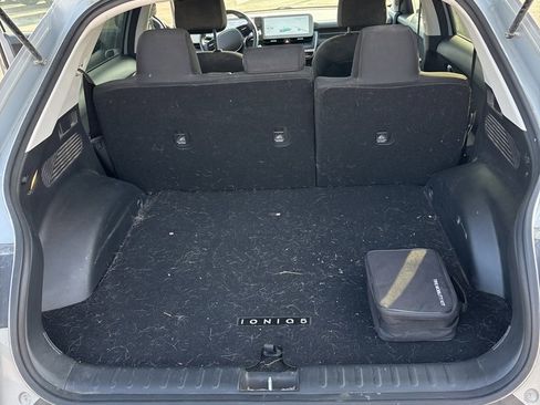 Certified 2022 Hyundai Ioniq 5 SE image 6