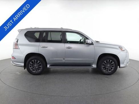 Used 2017 Lexus GX 460 Premium AWD/4WD image 3