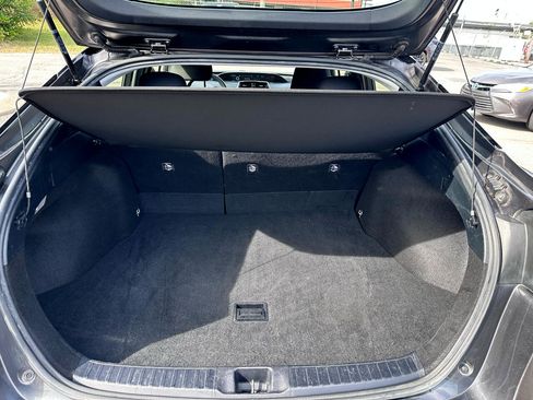 Used 2018 Toyota Prius Two image 26